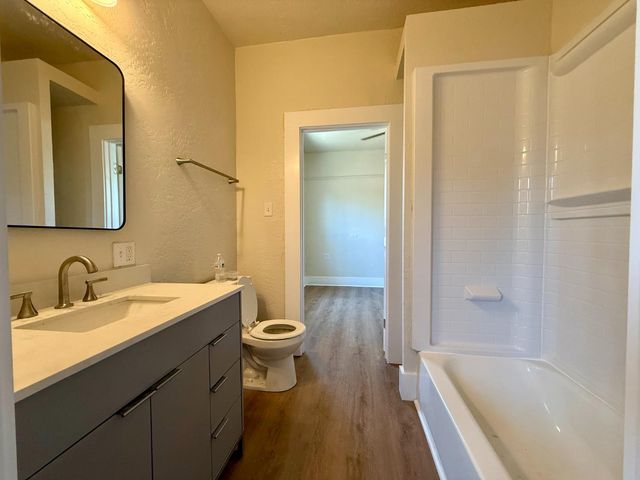 1929 E Grant Avenue, Fresno, CA 93701