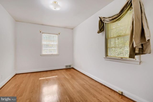 1218 SOUTHVIEW RD, Baltimore, MD 21218
