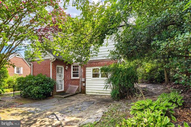 1218 SOUTHVIEW RD, Baltimore, MD 21218