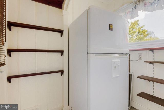 1218 SOUTHVIEW RD, Baltimore, MD 21218