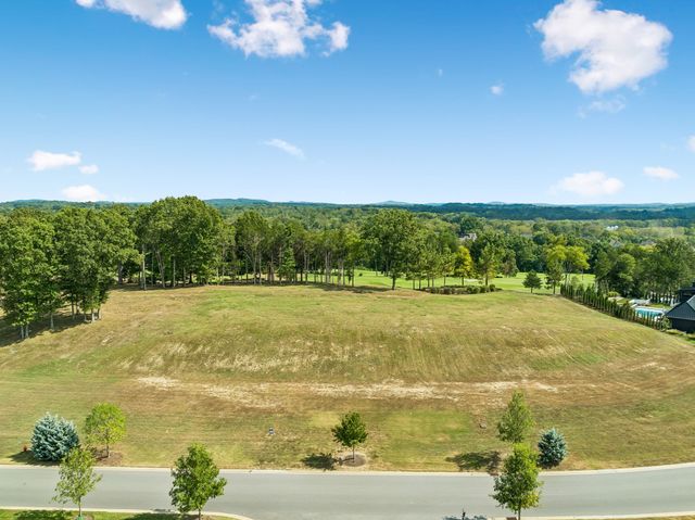 7281 Harlow Dr, College Grove, TN 37046