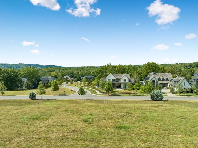 7281 Harlow Dr, College Grove, TN 37046