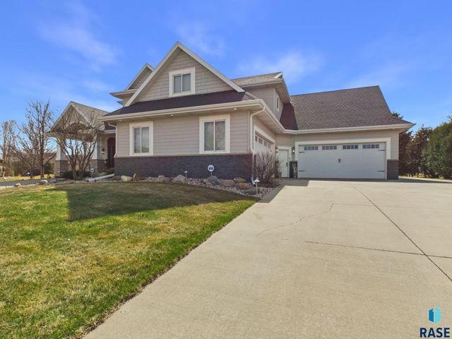 201 W 77th St Street, Sioux Falls, SD 57108