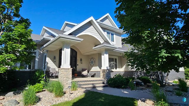 201 W 77th St Street, Sioux Falls, SD 57108