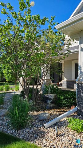 201 W 77th St Street, Sioux Falls, SD 57108