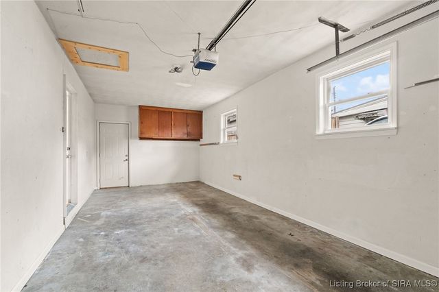 1775 Elmview, New Albany, IN 47150