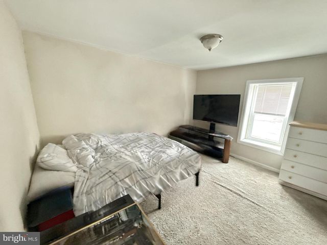 312 WATER ST, Gloucester City, NJ 08030