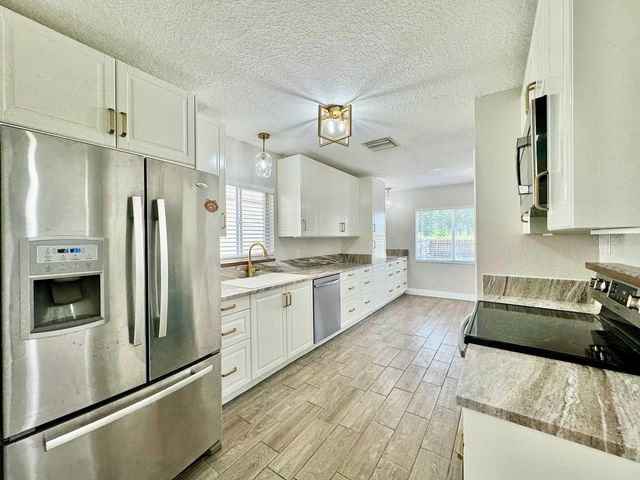 13014 FENNWAY RIDGE DRIVE, Riverview, FL 33579