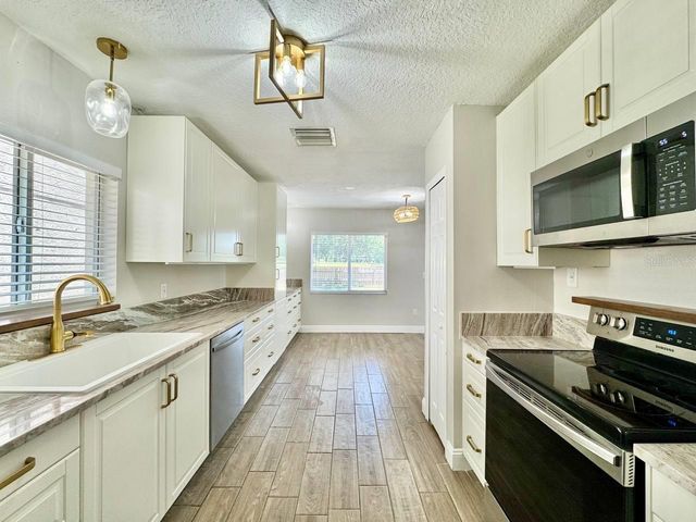 13014 FENNWAY RIDGE DRIVE, Riverview, FL 33579
