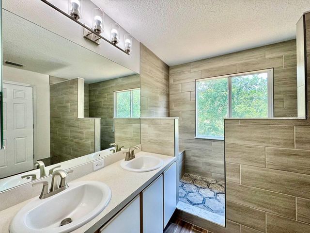 13014 FENNWAY RIDGE DRIVE, Riverview, FL 33579
