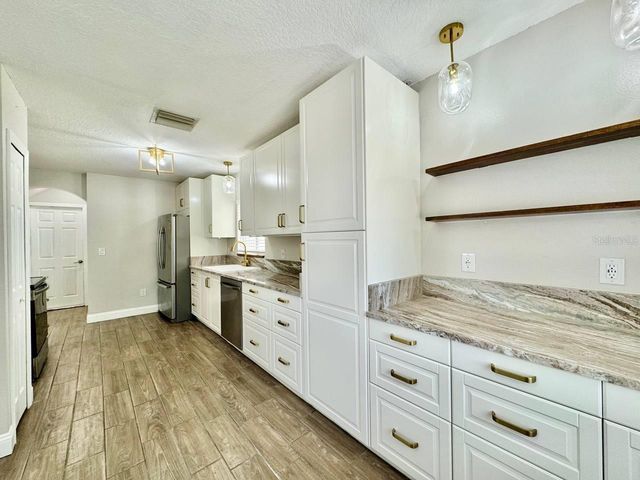 13014 FENNWAY RIDGE DRIVE, Riverview, FL 33579
