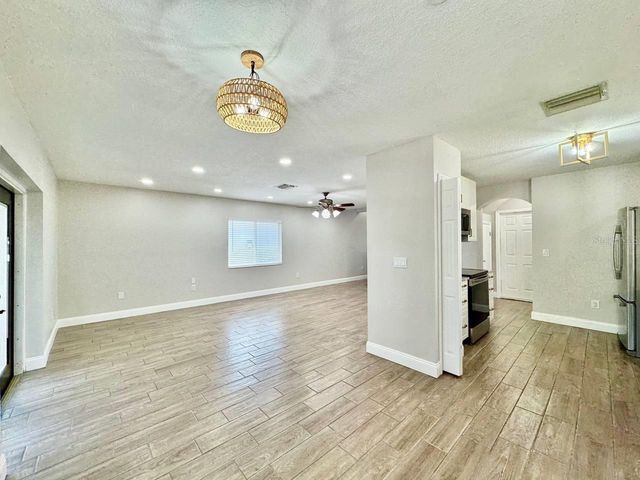 13014 FENNWAY RIDGE DRIVE, Riverview, FL 33579