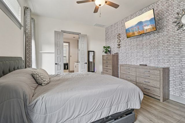 4325 Smokey Quartz Lane, Arlington, TX 76005