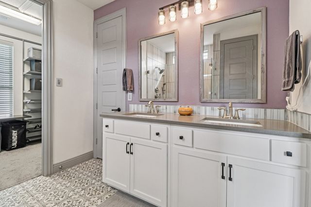 4325 Smokey Quartz Lane, Arlington, TX 76005