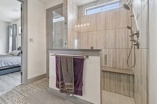 4325 Smokey Quartz Lane, Arlington, TX 76005