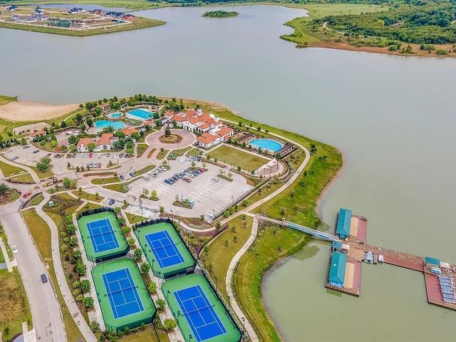 4325 Smokey Quartz Lane, Arlington, TX 76005