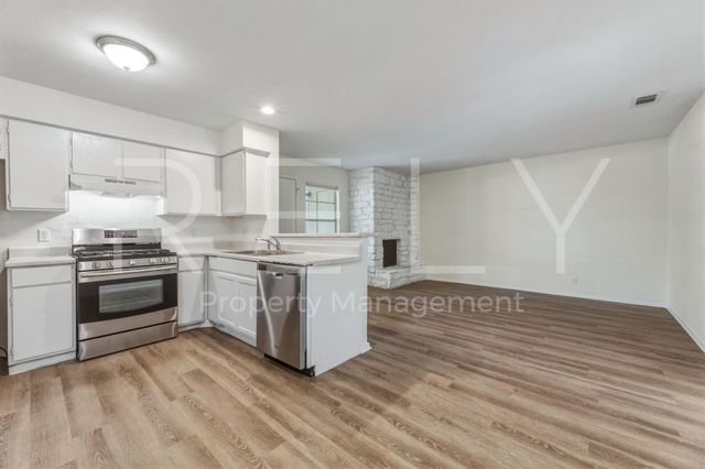 302 Algerita DR A, Georgetown, TX 78628