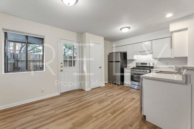 302 Algerita DR A, Georgetown, TX 78628