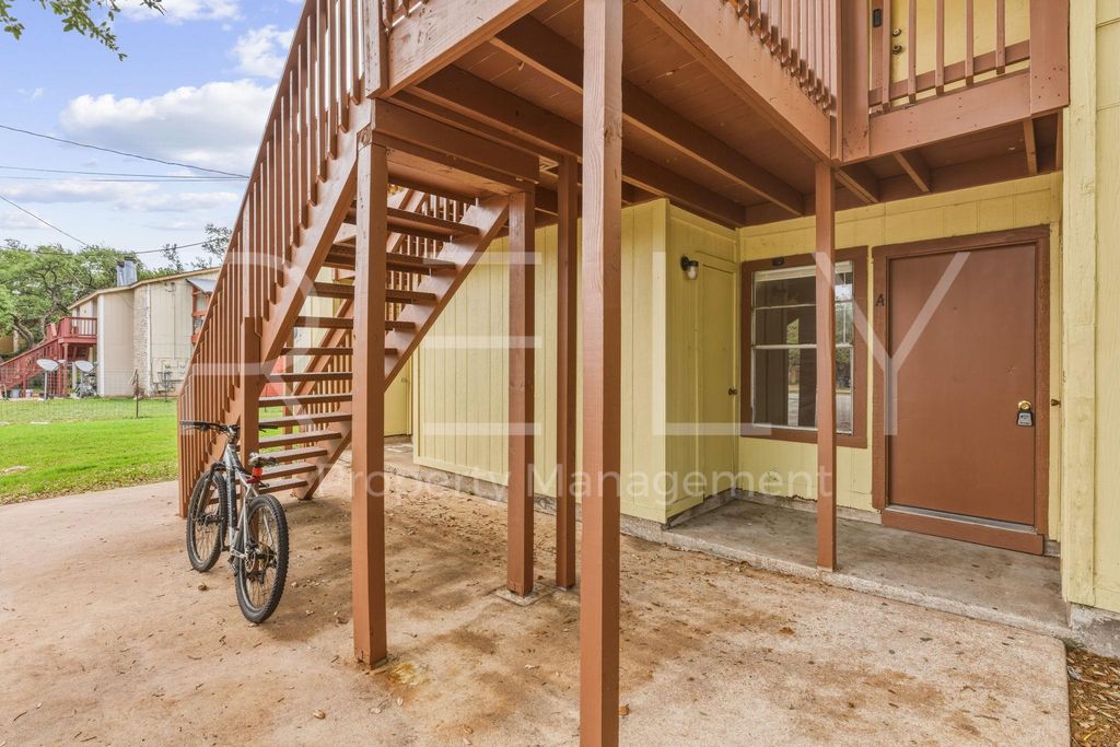 302 Algerita DR A, Georgetown, TX 78628