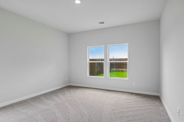 900 Wattle Lane, Alvarado, TX 76009