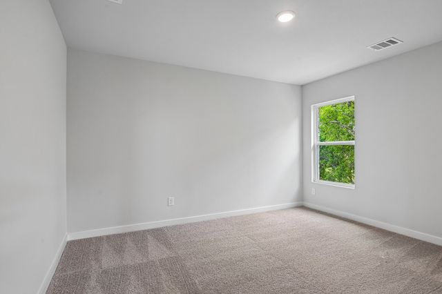 900 Wattle Lane, Alvarado, TX 76009