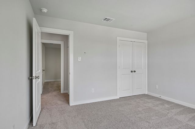 900 Wattle Lane, Alvarado, TX 76009
