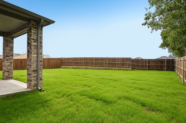 900 Wattle Lane, Alvarado, TX 76009
