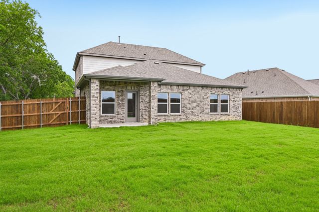 900 Wattle Lane, Alvarado, TX 76009