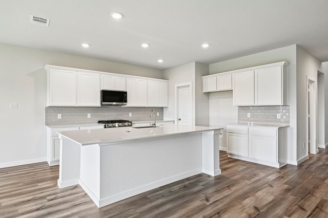 900 Wattle Lane, Alvarado, TX 76009