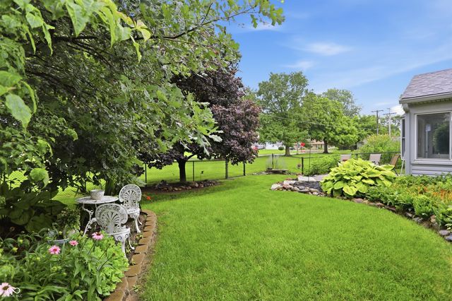 737 Franklin Court, Greenfield, IN 46140