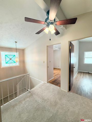 630 Cottonwood Drive, Lincoln, NE 68510