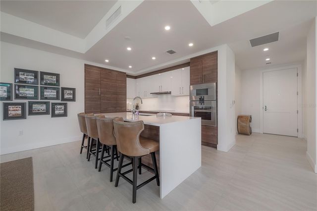 2103 BAYSHORE BOULEVARD 802, Tampa, FL 33606