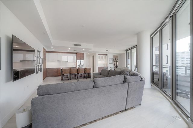 2103 BAYSHORE BOULEVARD 802, Tampa, FL 33606