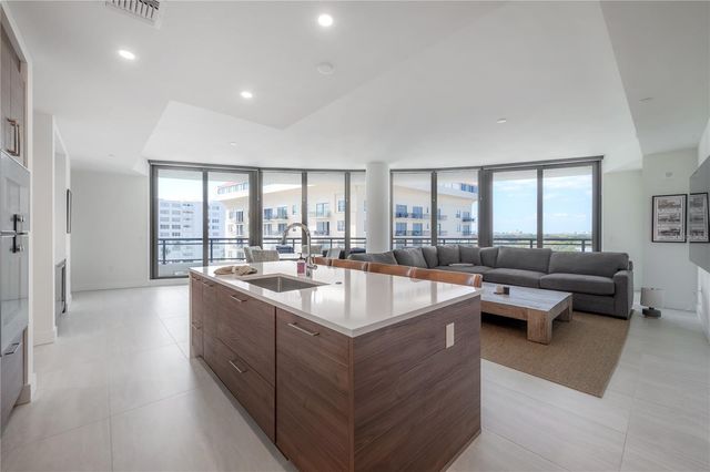 2103 BAYSHORE BOULEVARD 802, Tampa, FL 33606