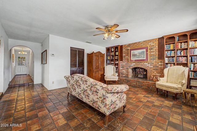 5324 W LEWIS Avenue, Phoenix, AZ 85035