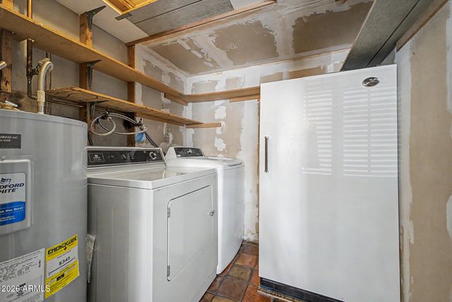 5324 W LEWIS Avenue, Phoenix, AZ 85035