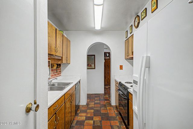 5324 W LEWIS Avenue, Phoenix, AZ 85035