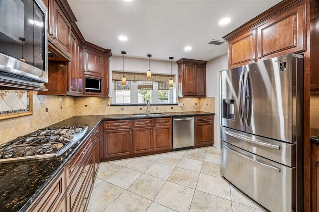 17619 Cassina Drive, Spring, TX 77388