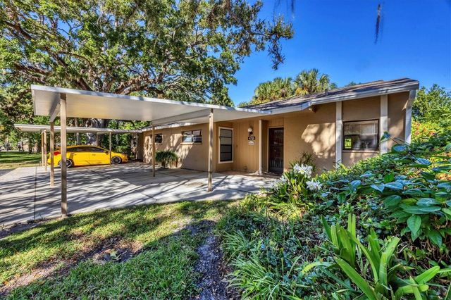 4715 VILLAGE GARDENS DRIVE 68, Sarasota, FL 34234