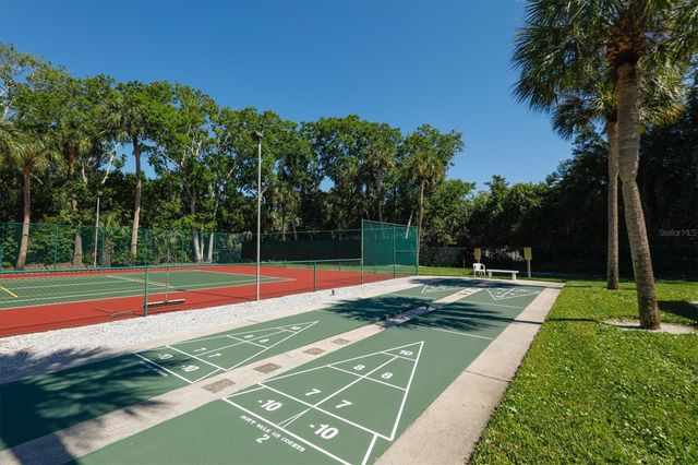 4715 VILLAGE GARDENS DRIVE 68, Sarasota, FL 34234