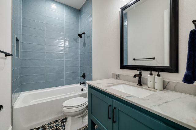 1108 Glen Abbey Court, Heath, TX 75032