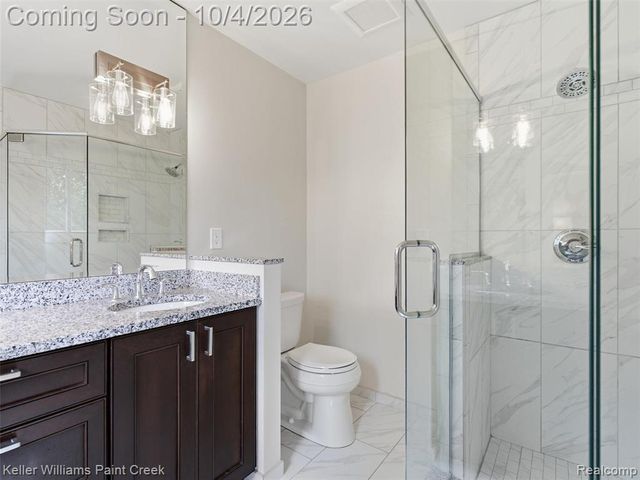 1066 Grandview Drive, Rochester Hills, MI 48306