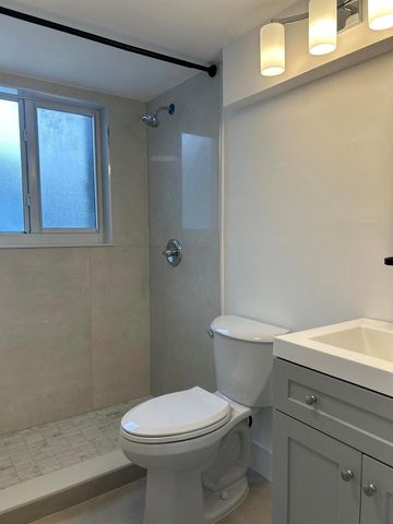 1980 Sunset Avenue 12, Lake Worth Beach, FL 33461