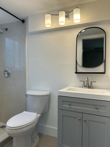 1980 Sunset Avenue 12, Lake Worth Beach, FL 33461