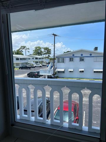 1980 Sunset Avenue 12, Lake Worth Beach, FL 33461