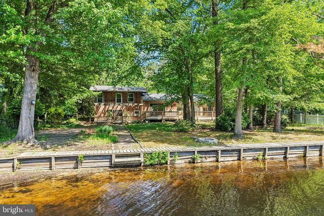 34 OAKWOOD DR, Medford, NJ 08055