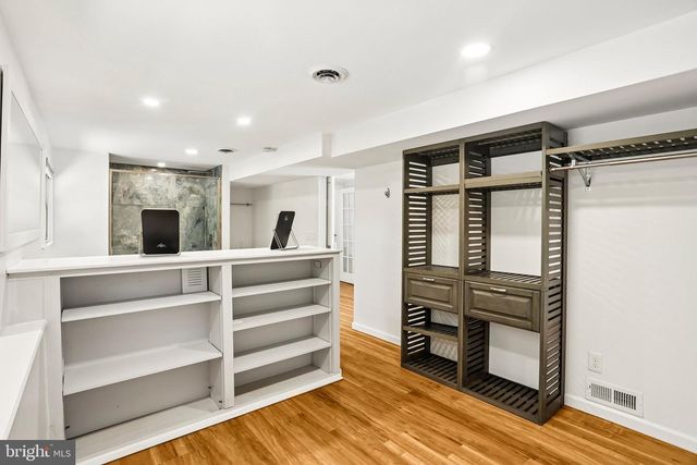 34 OAKWOOD DR, Medford, NJ 08055