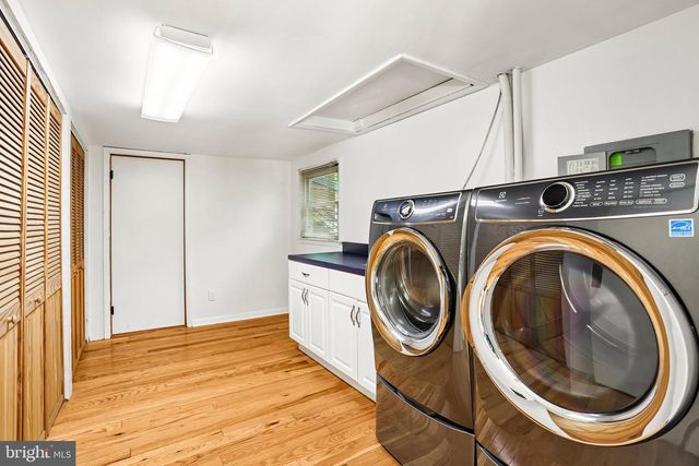 34 OAKWOOD DR, Medford, NJ 08055