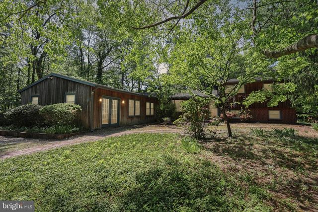34 OAKWOOD DR, Medford, NJ 08055