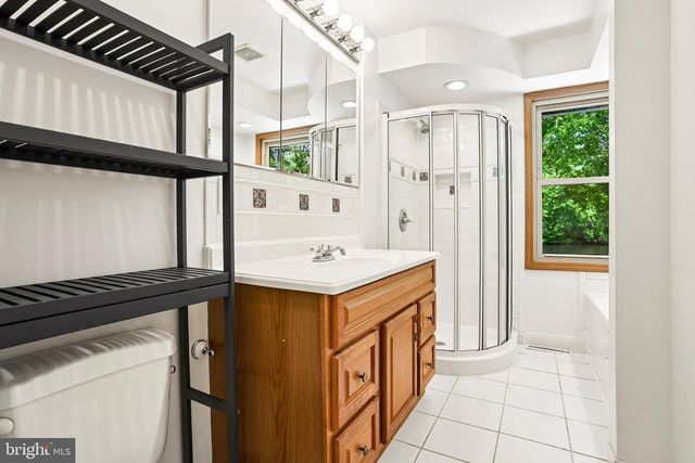 34 OAKWOOD DR, Medford, NJ 08055
